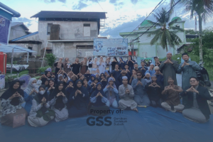 Momen Berbagi Bersama Santri Tuna Rungu