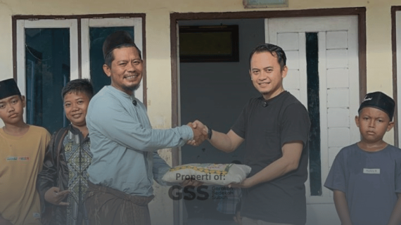 Distribusi Beras ke Pondok Pedalaman