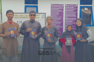 Penyaluran Al-Quran dan Iqra Untuk Santri Tuna Rungu